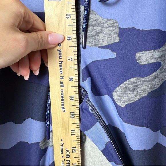 Aerie Women’s High Rise Blue and Gray Camouflage Leggings with Waist Tie size M - Picture 5 of 10